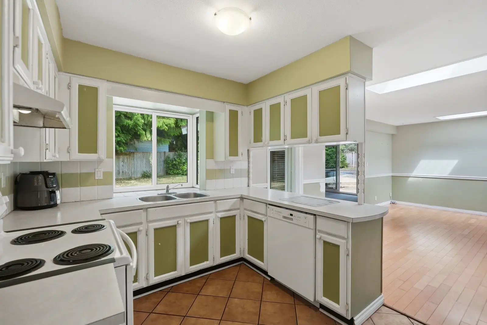 6520 BRADFORD PLACE, Delta BC V4E 1G3