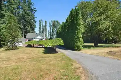 23523 47 AVENUE, Langley BC V2Z 2S3
