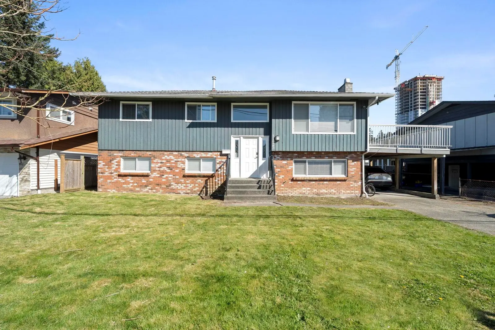 11925 92A AVENUE, Delta BC V4C 3N3