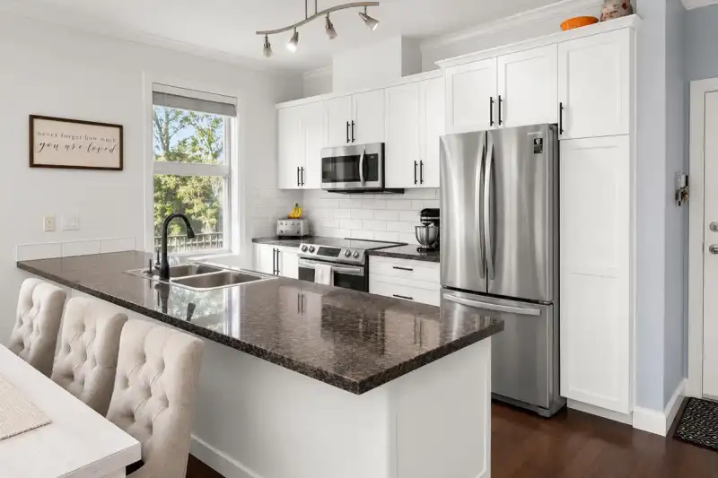 303 1375 VIEW CRESCENT, Delta