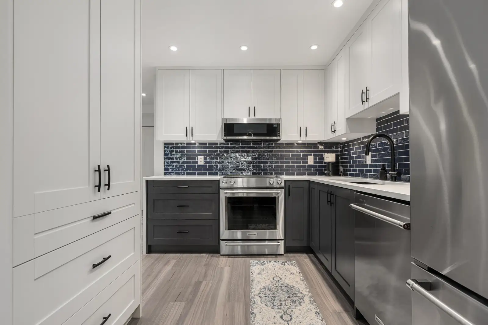 203 825 W 15TH AVENUE, Vancouver BC V5Z 1R8