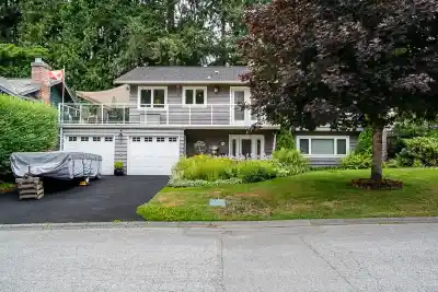 8652 SUNBURY PLACE, Delta BC V4C 3Y7