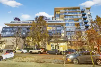 210 1777 W 7TH AVENUE, Vancouver BC V6J 0E5