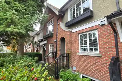 5467 DUNBAR STREET, Vancouver BC V6N 1W4