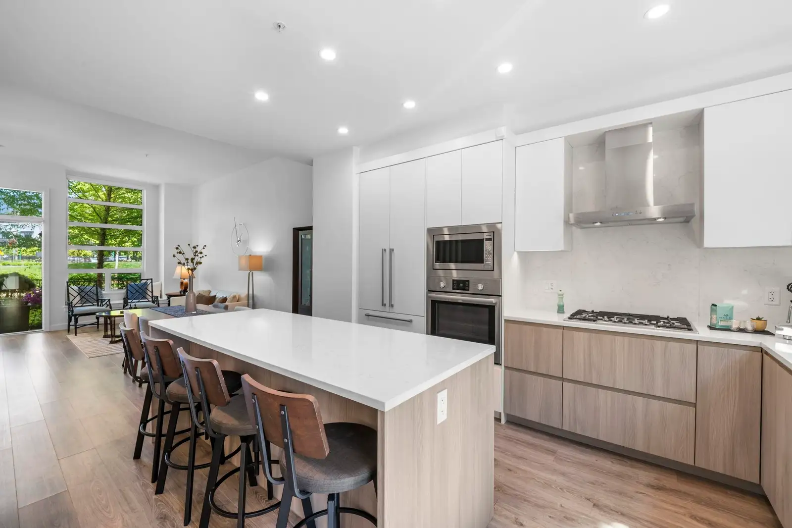 153 2060 CURLING ROAD, North Vancouver BC V7P 0E1