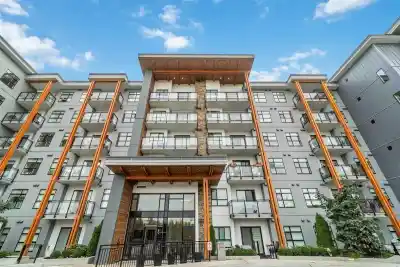 301 6960 NICHOLSON ROAD, Delta BC V4E 0A9